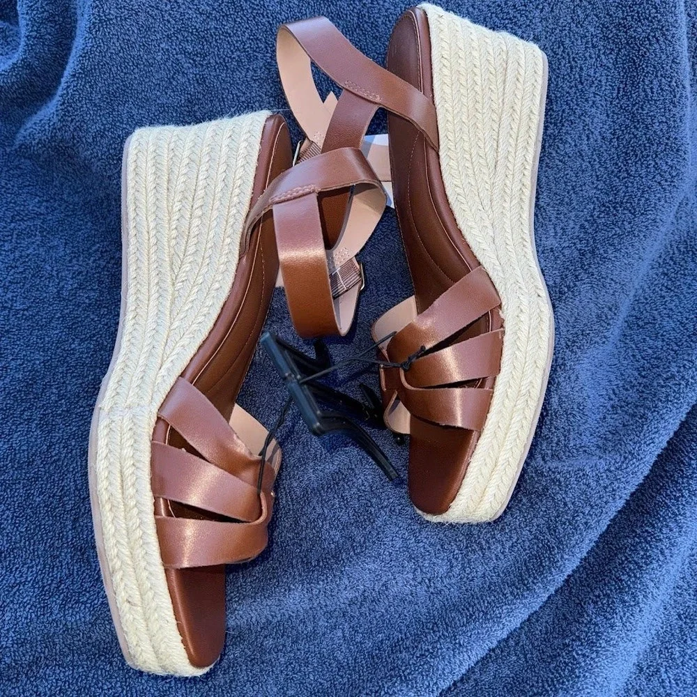 Time and Tru Women Cognac Brown Espadrille Wedge‎ Sandals Memory Foam 11